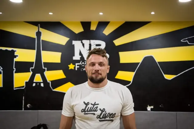 NRFight Paris : club MMA Tolbiac, Charrière et Cage Warriors
